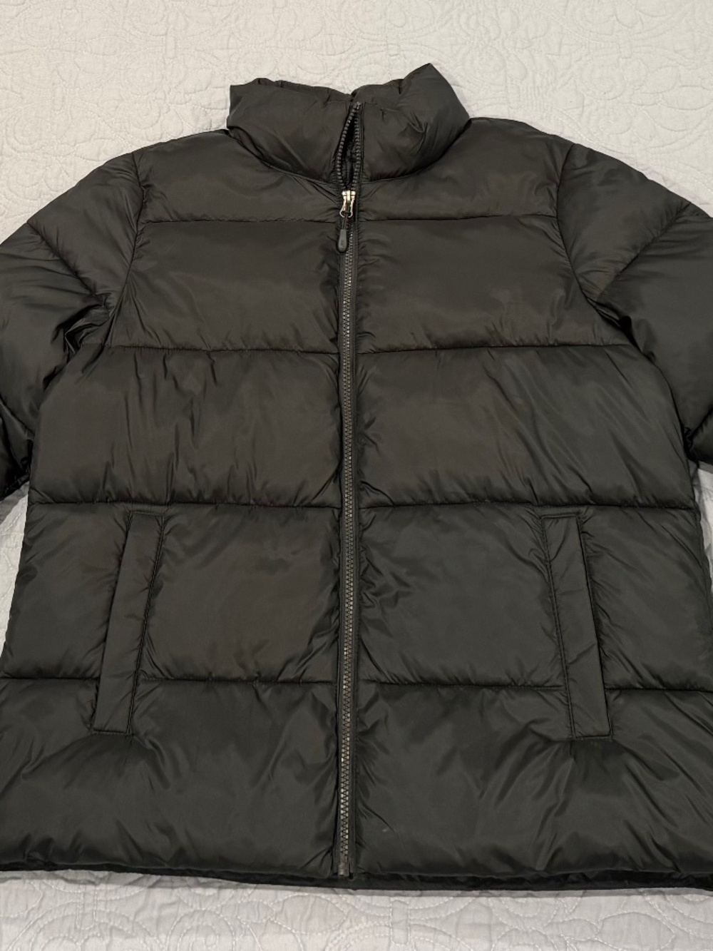 NEW WITH TAGS HEATKEEP DARKEST SPRUCE GREEN PUFFER COAT SIZE MEDIUM PACKABLE